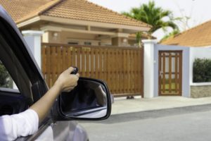 What are the Advantages of a Universal Garage Door Remote?