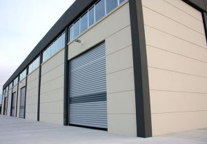 How to Choose the Right Commercial Door Repair Company